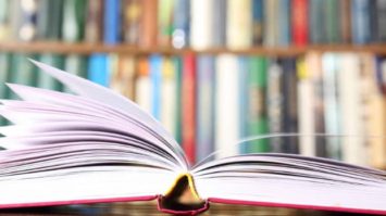 43-pengertian-puisi-menurut-para-ahli-3178316-2730401-jpg