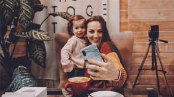 cara-menjadi-content-creator-4966030-6989440-png