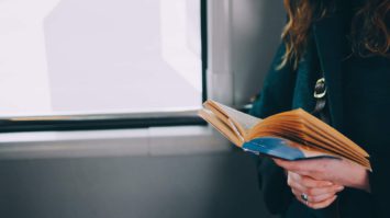 pengertian-majas-hiperbola-1483023-2467455-jpg