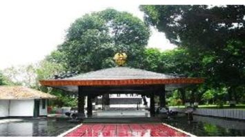 teras-yang-menjadi-lokasi-sumur-pembantaian-4746811-2112198-jpg
