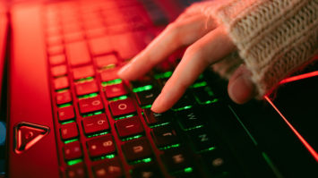 apa-nama-sebutan-lampu-keyboard-laptop-7862202-4821763-jpg