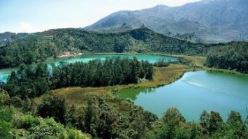 asal-usul-telaga-warna-8600399-6878720-jpg