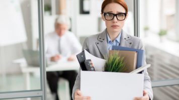 manager-fired_1098-12658-7959278-3416795-jpg