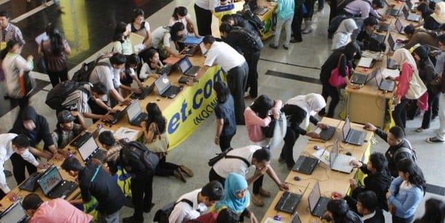 pasar-tenaga-kerja-8707357
