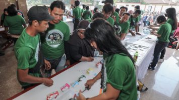 relawan-1-1362641-8641513-jpg