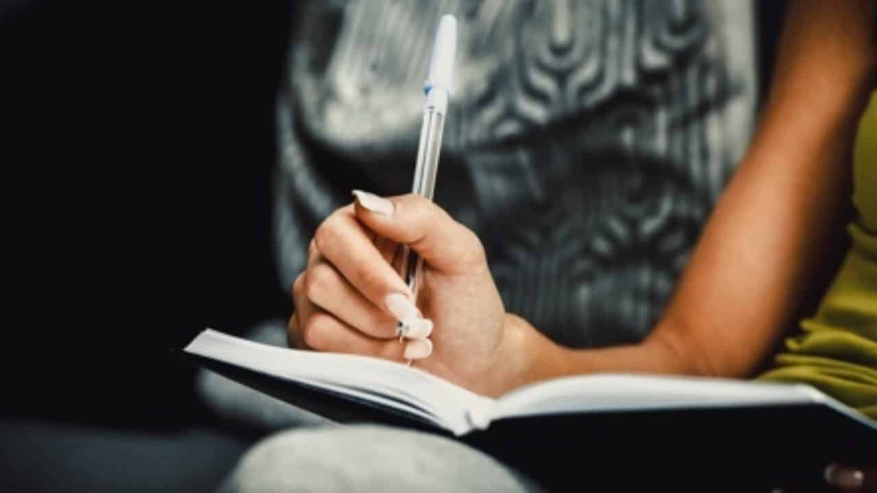 kelebihan-menggunakan-majas-personifikasi-3113630