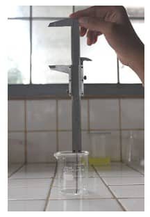 mengukur-kedalaman-suatu-benda-atau-tabung-7746994