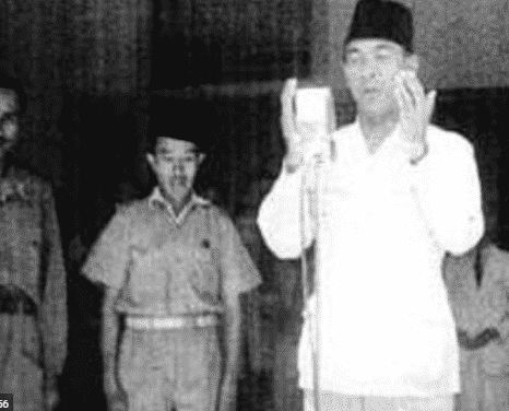 pembacaan-teks-proklamasi-6922890