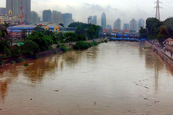 sungai-ciliwung-2123720