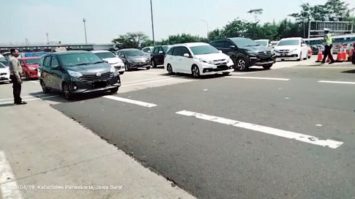 jasa-marga-contraflow-5328175-2384352-jpeg