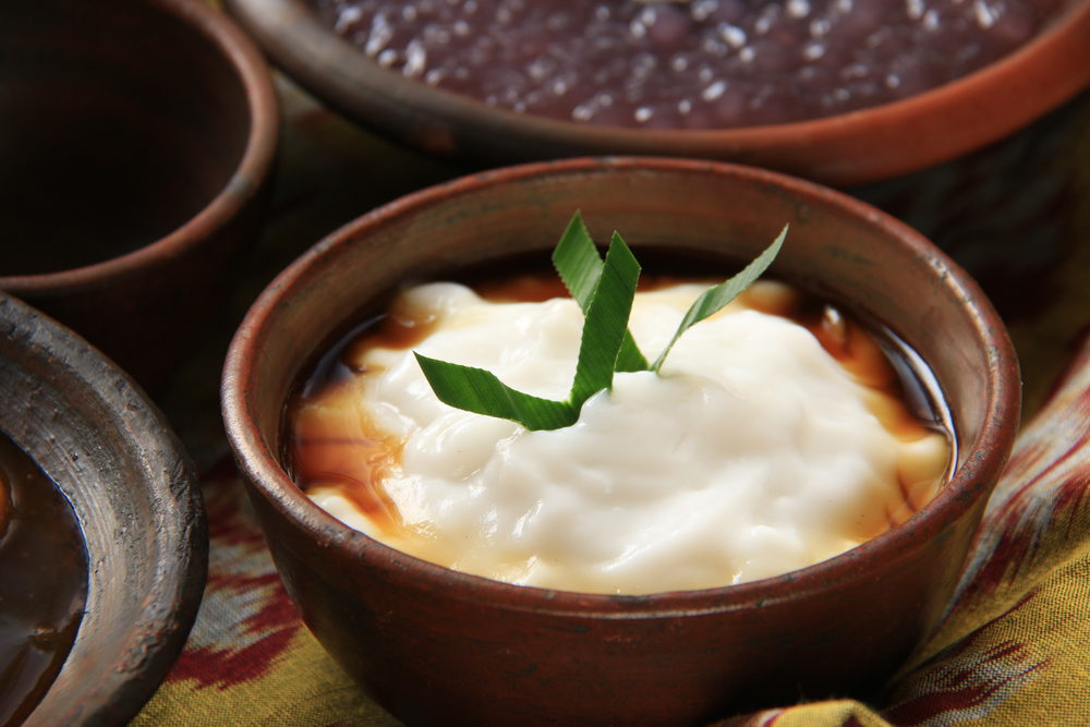 bubursumsum-javanesedessertporridgeofriceflourcoconutmilk