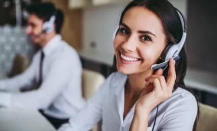 customer-service-8102544