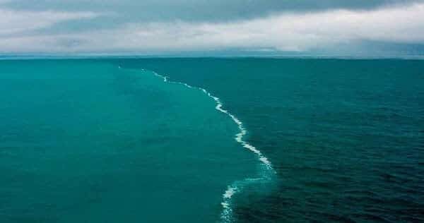 dua-laut-yang-tidak-pernah-tercampur-7041381