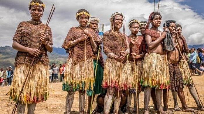 pakaian-adat-papua-7720140