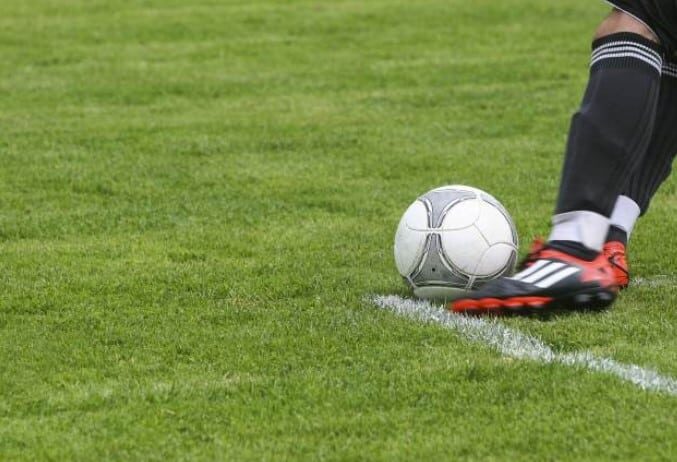 teknik-menendang-bola-shooting-9934699