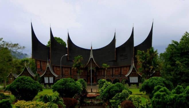 minangkabau-8336179
