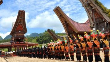 suku-toraja-6235677-6315899-jpg