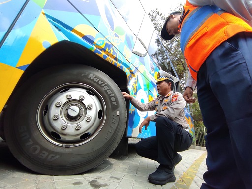 ribuan-bus-dicek-kelaikan-jalan-polisi-dan-bptd-gelar-operasi-tiap-pekan-2718640-9257647-jpeg