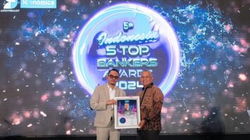 banker-award-9260158-6514492-jpeg