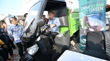 penjabat-gubernur-jawa-barat-bey-machmudin-7539224-1746778-jpeg