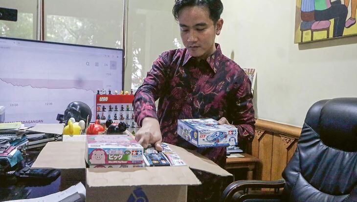 gibran-ke-jakarta-5422386-2629639-jpg