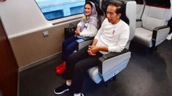 j0k0wi-dan-ibu-negara-7331592-4903827-jpg