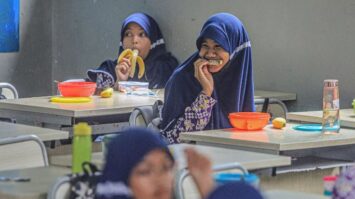 makan-gratis-sek0iah-9971571-4118621-jpg