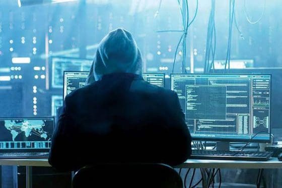 hacker-560x373-1-2852633-3429859-jpeg
