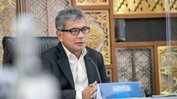 dorong-pelaku-usaha-bangkit-dirut-bri-sunarso-dinobatkan-sebagai-tokoh-pembiayaan-dan-pemberdayaan-umkm-2502275-9559020-jpg