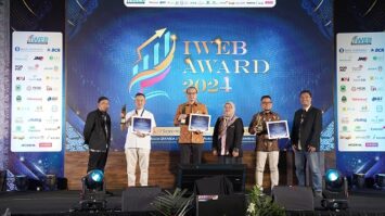 bank-bjb-raih-penghargaan-pengembangan-umkm-terbaik-dari-iweb-3811529-6703012-jpeg