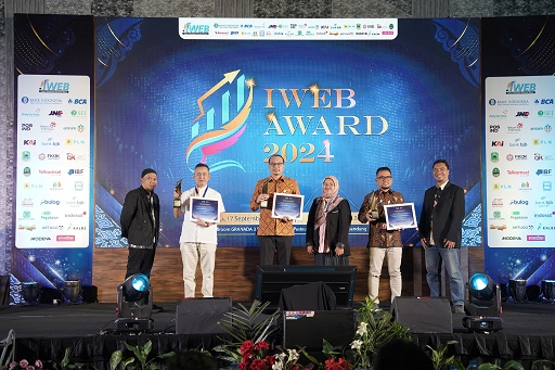 bank-bjb-raih-penghargaan-pengembangan-umkm-terbaik-dari-iweb-3811529-6703012-jpeg
