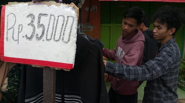 baju-bekas-8464183-1322352-jpg