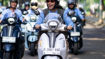 grand-filano-x-the-coffee-bean-ride-in-style-savor-the-flavor-makin-stylish-berkendara-bareng-teman-ngopi-asyik-scaled-9576734-9642606-jpeg