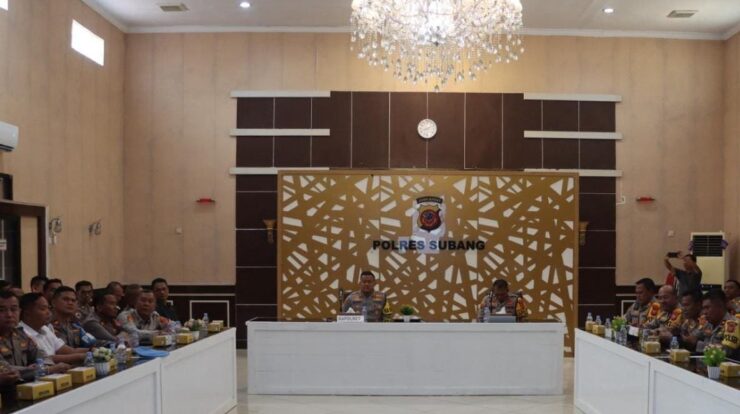 ft-c-3837407-9411048-jpg