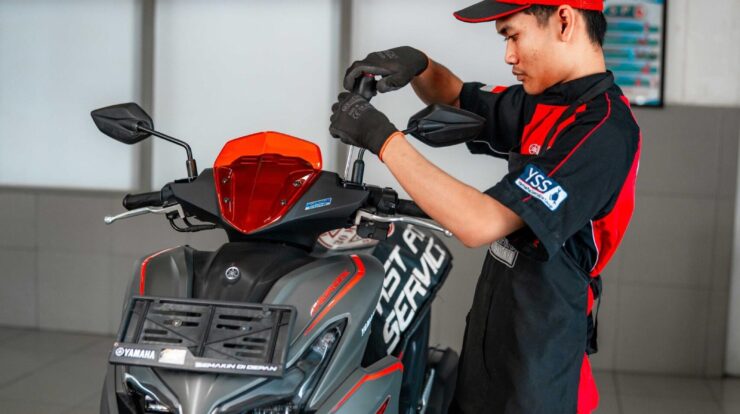 deretan-aksesoris-resmi-yang-bikin-tampilan-motor-maxi-yamaha-semakin-kece-scaled-3288850-3059046-jpeg