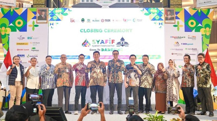goes-to-bandung-4808331-9418885-jpg