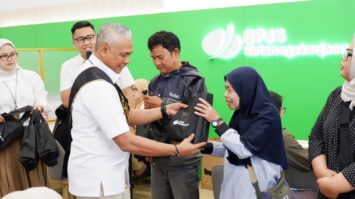 hari-pelanggan-nasional-2025-bpjs-ketenagakerjaan-bandung-suci-berkomitmen-berikan-pelayanan-sepenuh-hati-4501492-8954764-jpeg