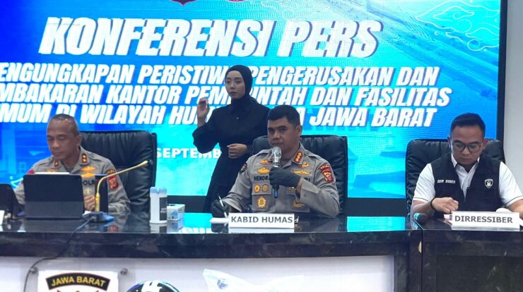 kapolda-jabar-ungkap-kelompok-anarkis-di-bandung-terhubung-dengan-jaringan-internasional-4865584-2546841-jpeg