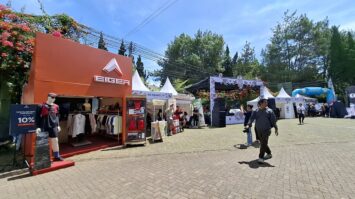 langkah-tangguh-di-pegunungan-bandung-9295049-7820892-jpg