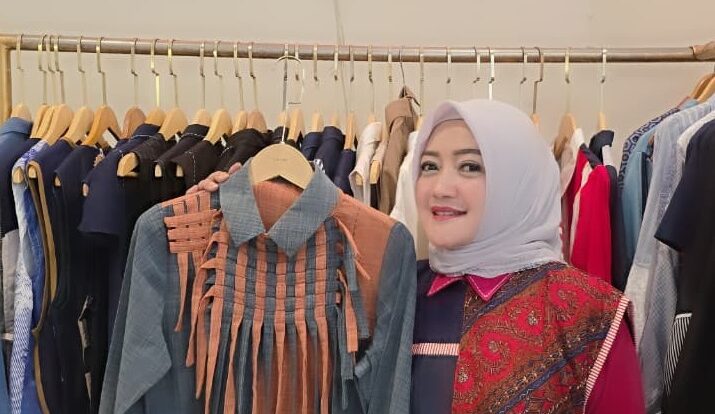 naik-kelas-bersama-rumah-bumn-bri-umkm-fashion-asal-bandung-semakin-dikenal-dan-berhasil-tembus-pasar-internasional-6977766-7326443-jpeg