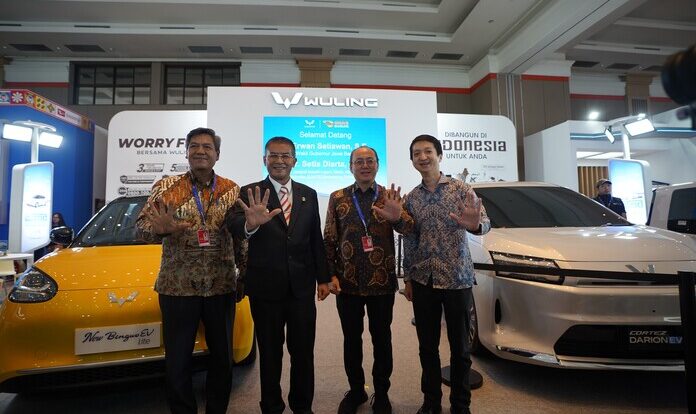 booth-wuling-giias-bandung-2025-7525479-9388156-jpg