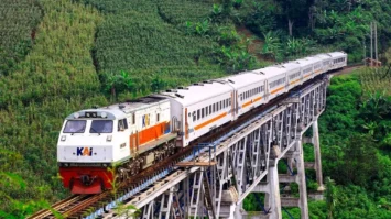 kereta-api-9085288-webp-8167062-webp