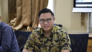 anggota-dprd-kota-bandung-rendiana-awangga-9843267-9018834-jpg