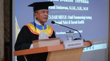 kapolda-jabar-raih-gelar-doktor-lewat-disertasi-cerita-dari-mesuji-1405242-3921861-jpeg