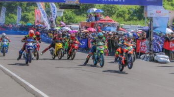 kejuaraan-balap-ikonik-yamaha-cup-race-bertandang-ke-tasikmalaya-bakal-hadirkan-euforia-memorable-5401375-2561656-jpeg