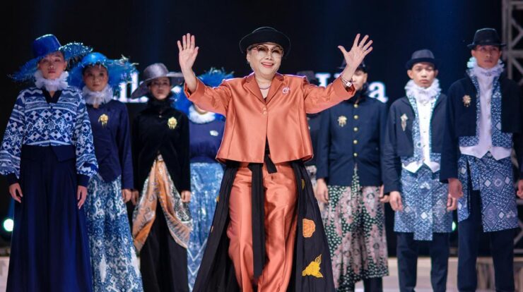 lestarikan-budaya-lokal-rumah-bumn-bri-dukung-batik-siger-terus-berkembang-8682585-6248727-jpeg